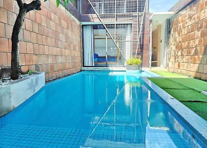 Large With Pool & Wifi By 2ndhome Villa Jimbaran